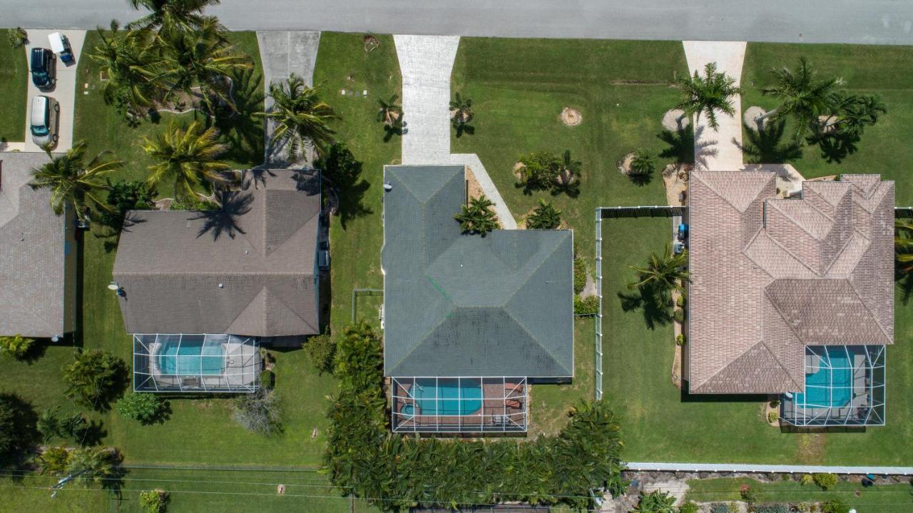 Luxury Home, Hot Tub, Heated Pool, Tiki Bar - Villa Spain Cape Coral Exteriör bild